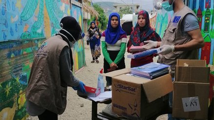War Child is handing out school supplies to help children during corona virus pandemic
