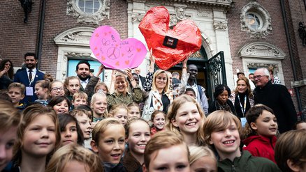 Petitie-overhandiging Minister Kaag - War Child Holland