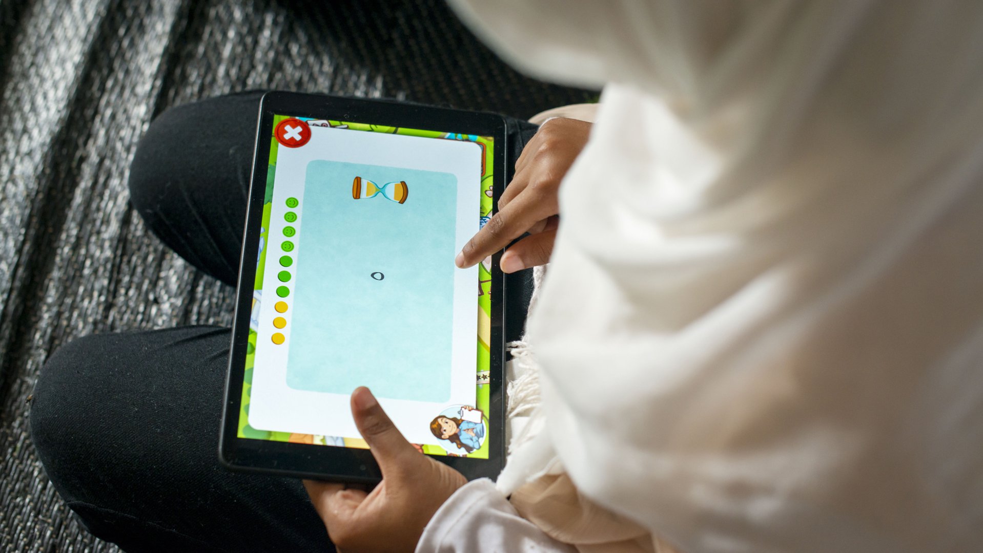 Can't Wait to Learn provides tablet education to continue learning remotely where schools are not accessible War Child